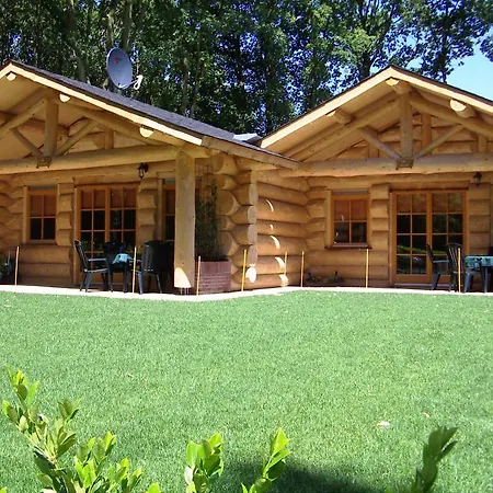 Boomgalows De Roestelberg 펜션 *