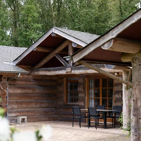 Boomgalows De Roestelberg * Kaatsheuvel