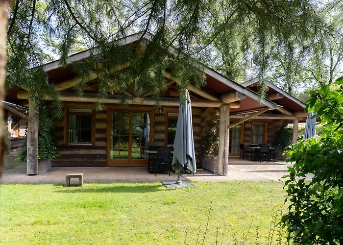 Boomgalows De Roestelberg * Kaatsheuvel