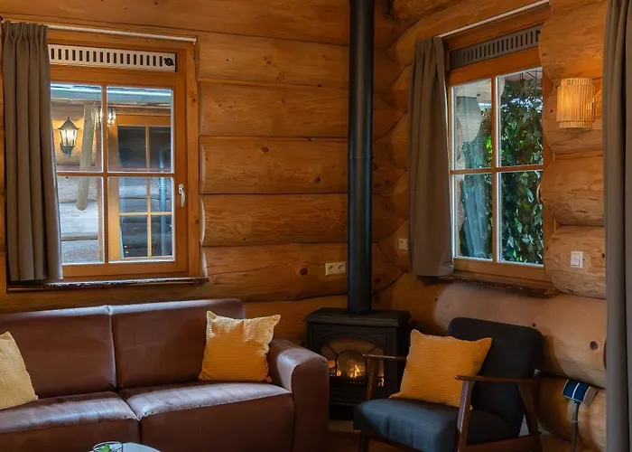 Holiday home Boomgalows De Roestelberg