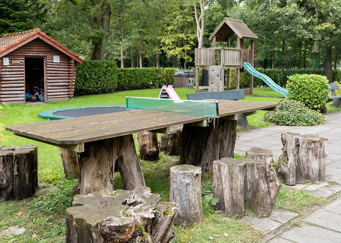 Boomgalows De Roestelberg Kaatsheuvel