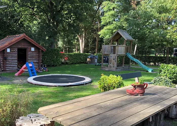 Boomgalows De Roestelberg *